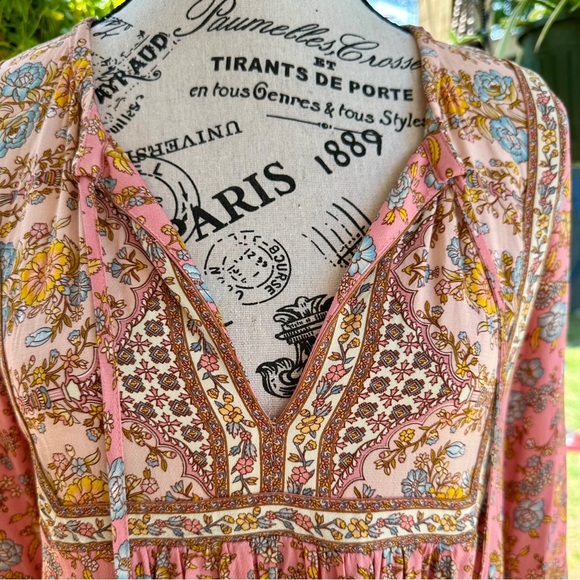 Arnhem Honey Blouse in Rose - Picture 2 of 11